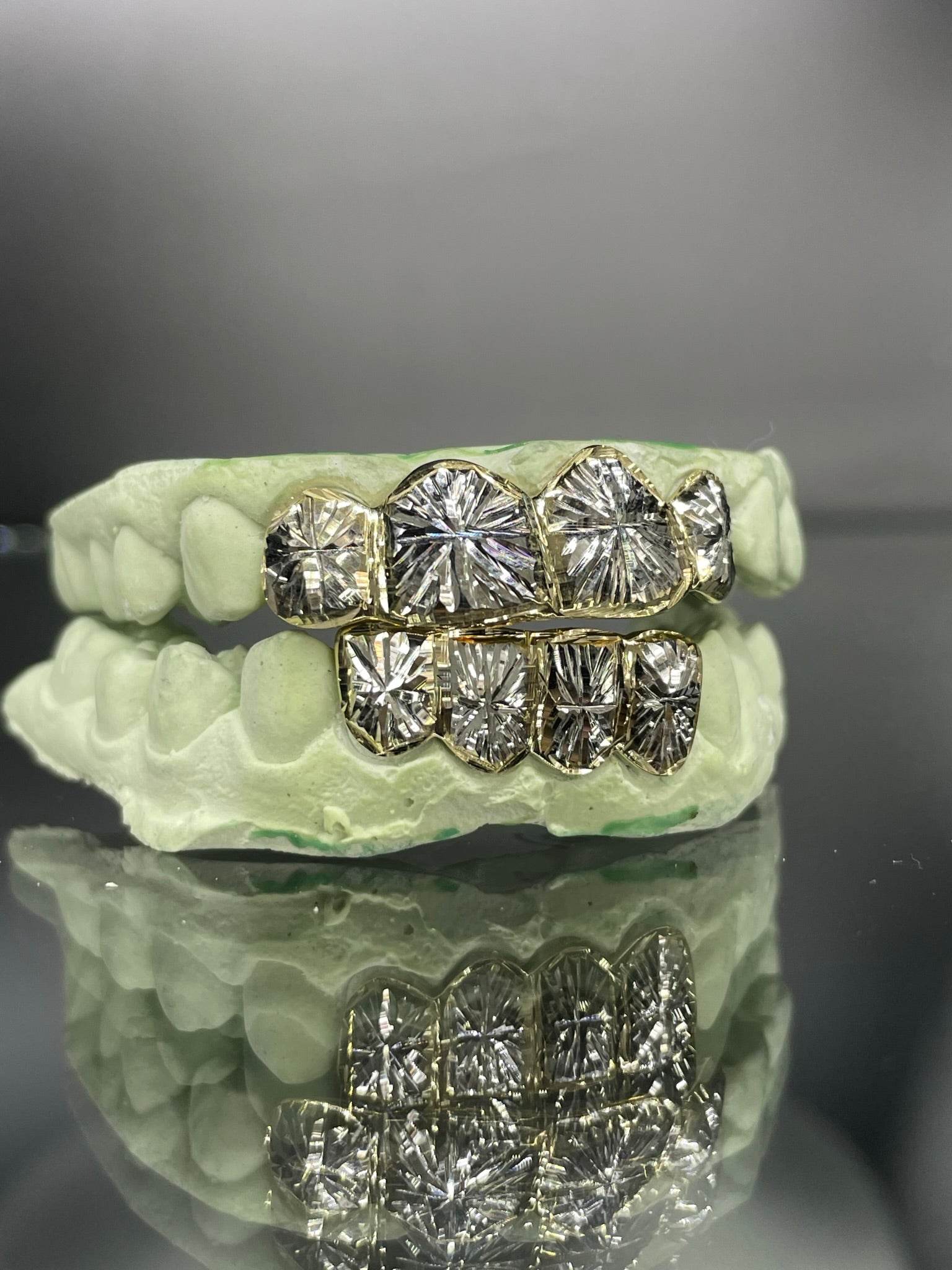 8 Teeth Gold Grillz - 4 Tops/Bottoms (Starburst) - Norma's Jewelry