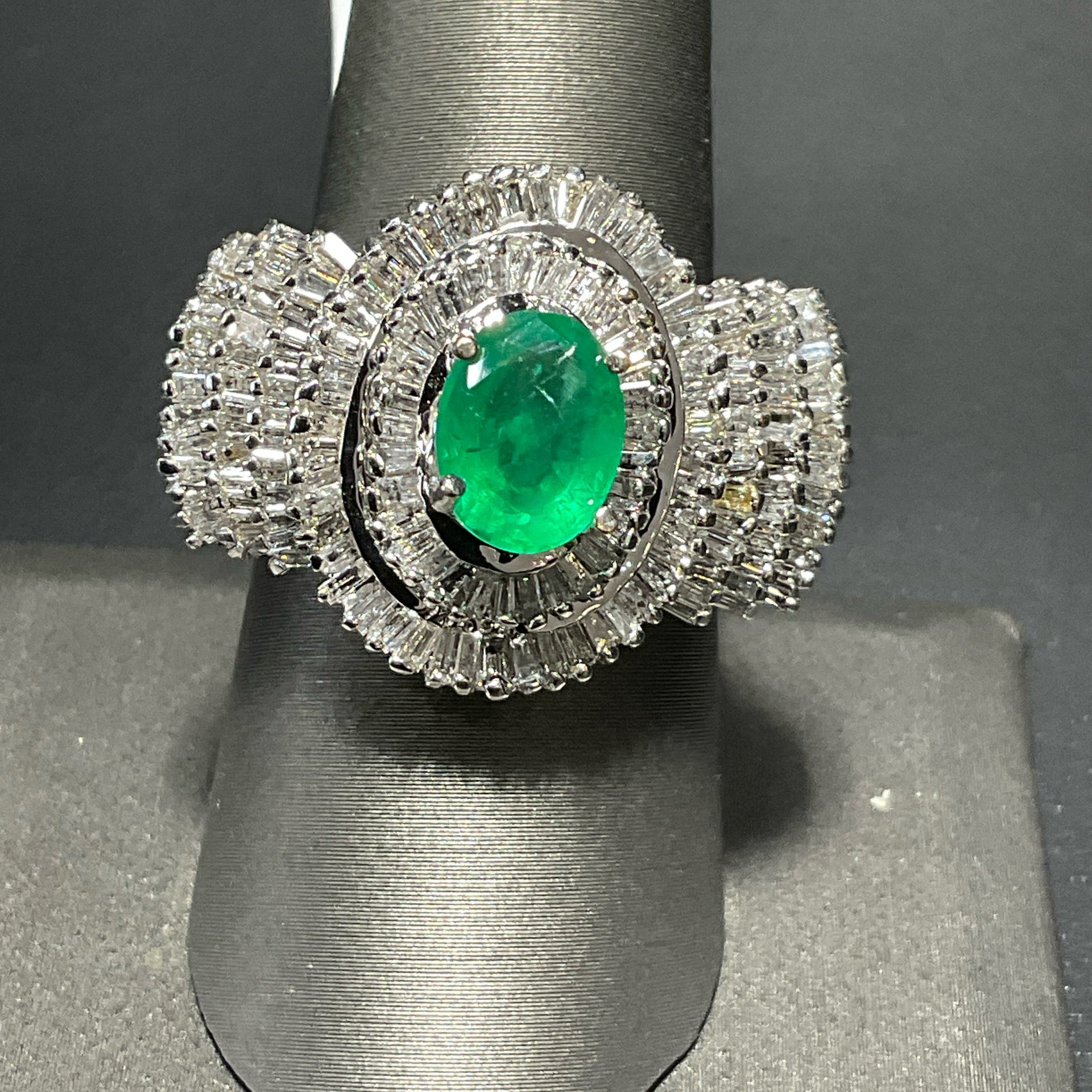 14K White Emerald Stone Ring