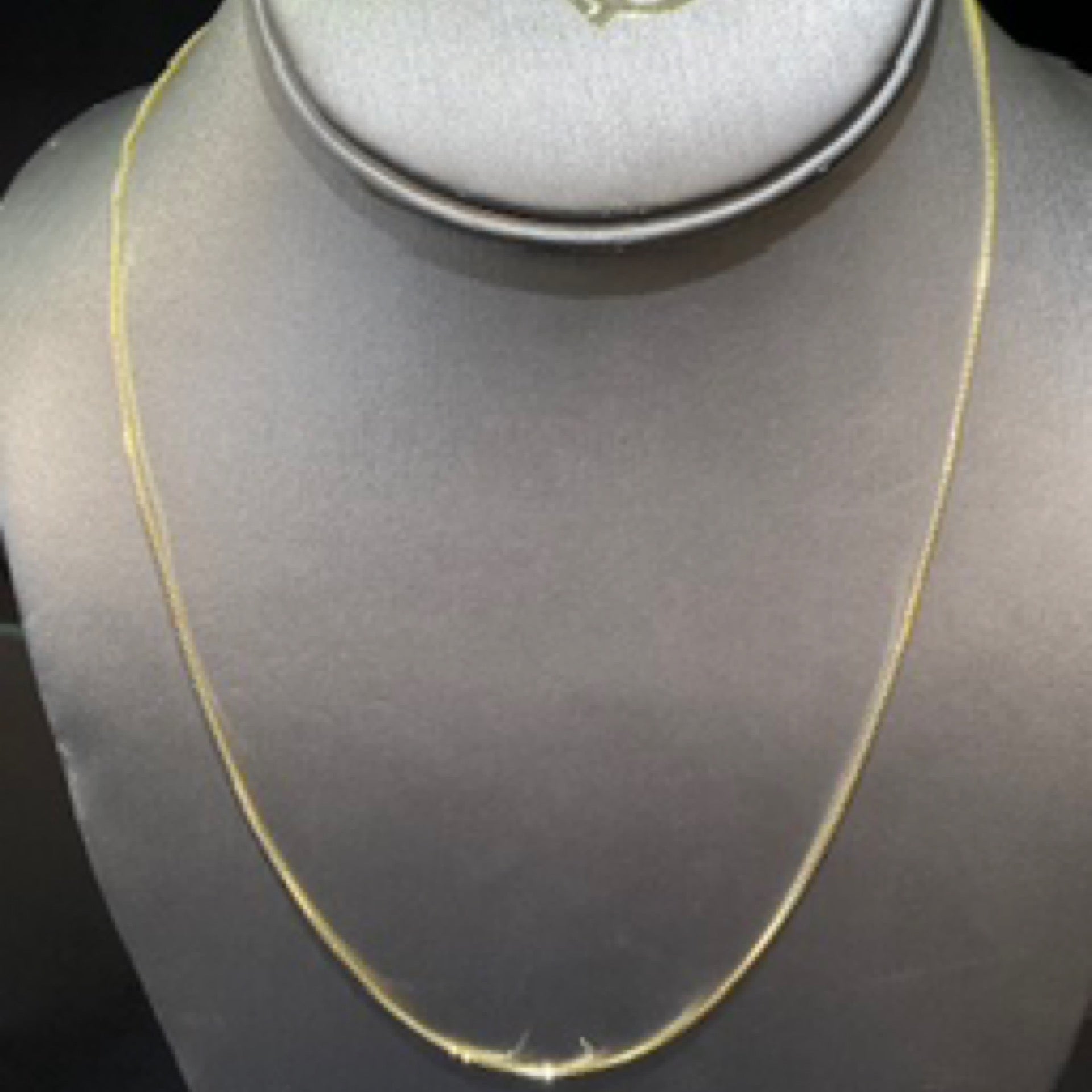 10K Yellow Box Necklace