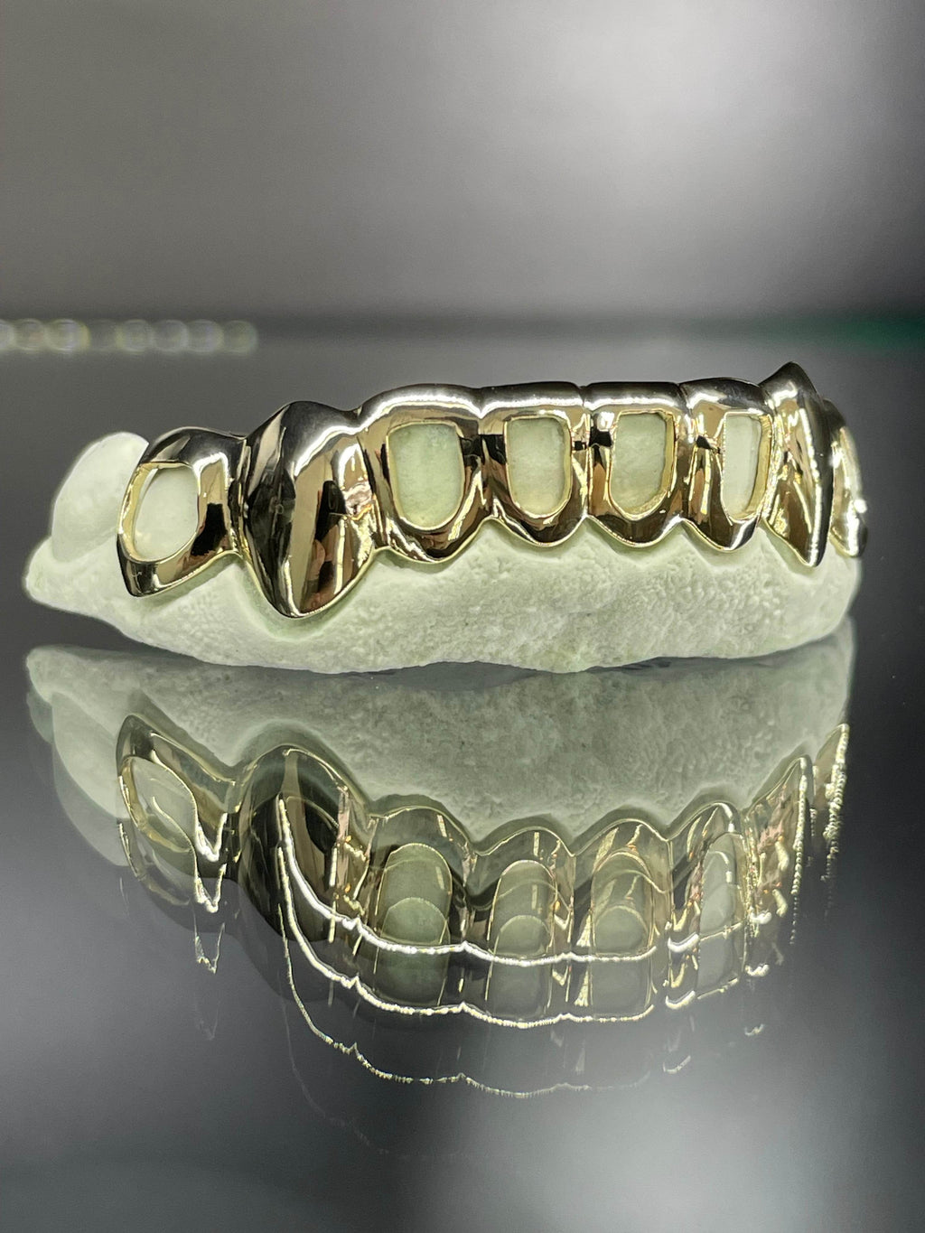 8 Teeth Gold Grillz - 8 Tops or Bottoms (Open Face Solid Gold) - Norma's Jewelry
