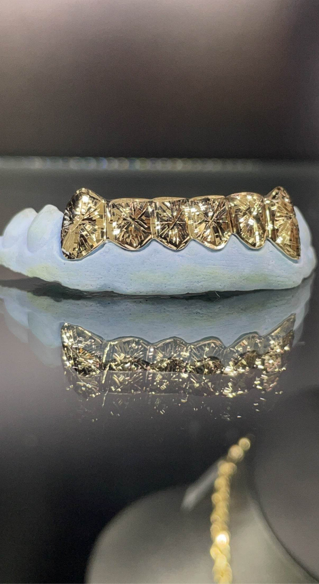 6 Teeth Gold Grillz - 6 Tops/Bottoms (Starburst Diamond Cut) - Norma's Jewelry