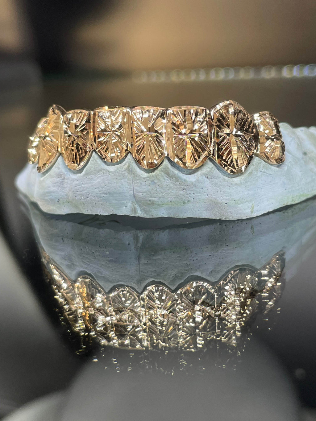 8 Teeth Gold Grillz - 8 Rose Gold Bottoms (Starburst) - Norma's Jewelry