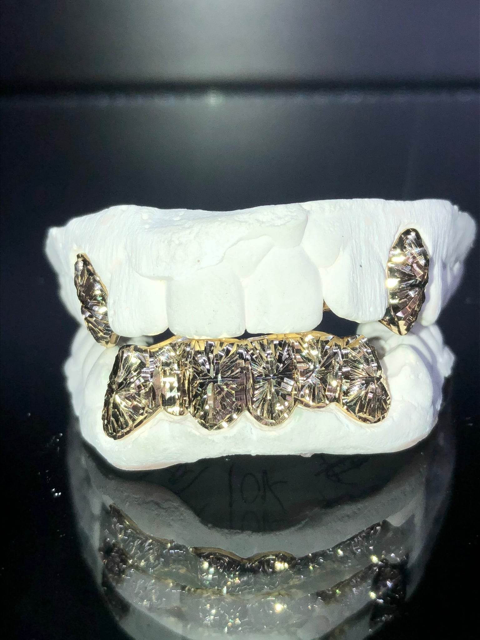 8 Teeth Gold Grillz - 2 Tops & 6 Bottoms (Starburst w/ Back Bridge) - Norma's Jewelry