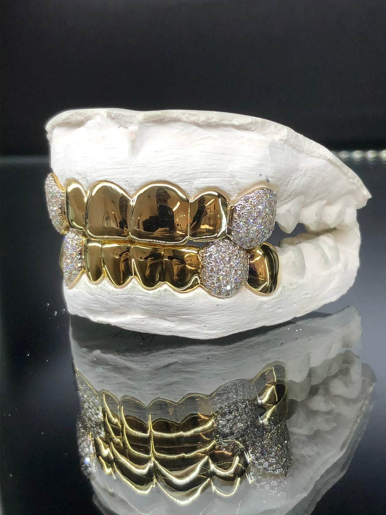14 Teeth Diamond Grillz - 6 Tops & 8 Bottoms (Gold w/ Diamond Fangs) - Norma's Jewelry