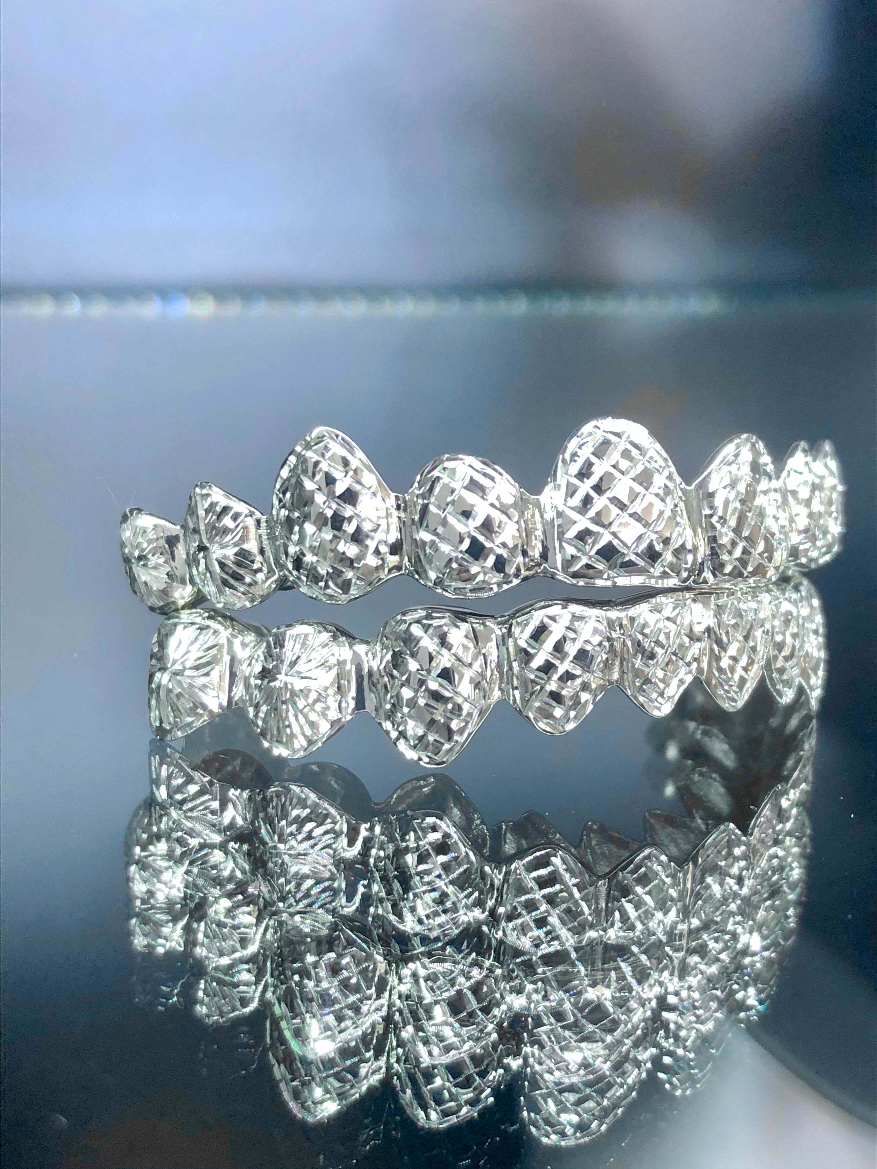 10 Teeth Gold Grillz - Full Tops or Bottoms (Starburst Diamond Cuts) - Norma's Jewelry