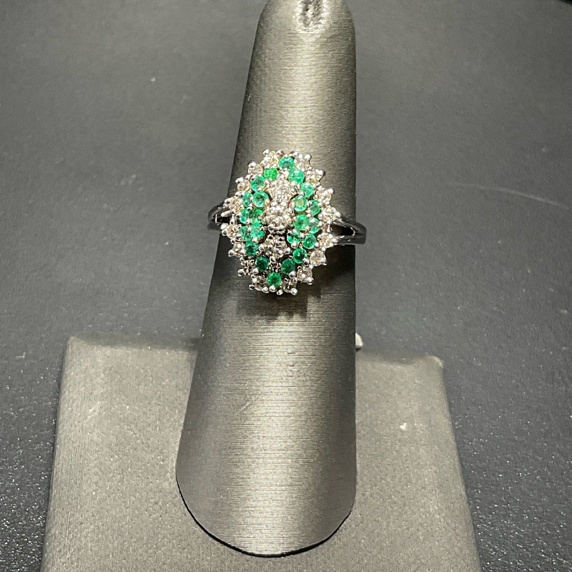 14K White Emerald Stone Ring
