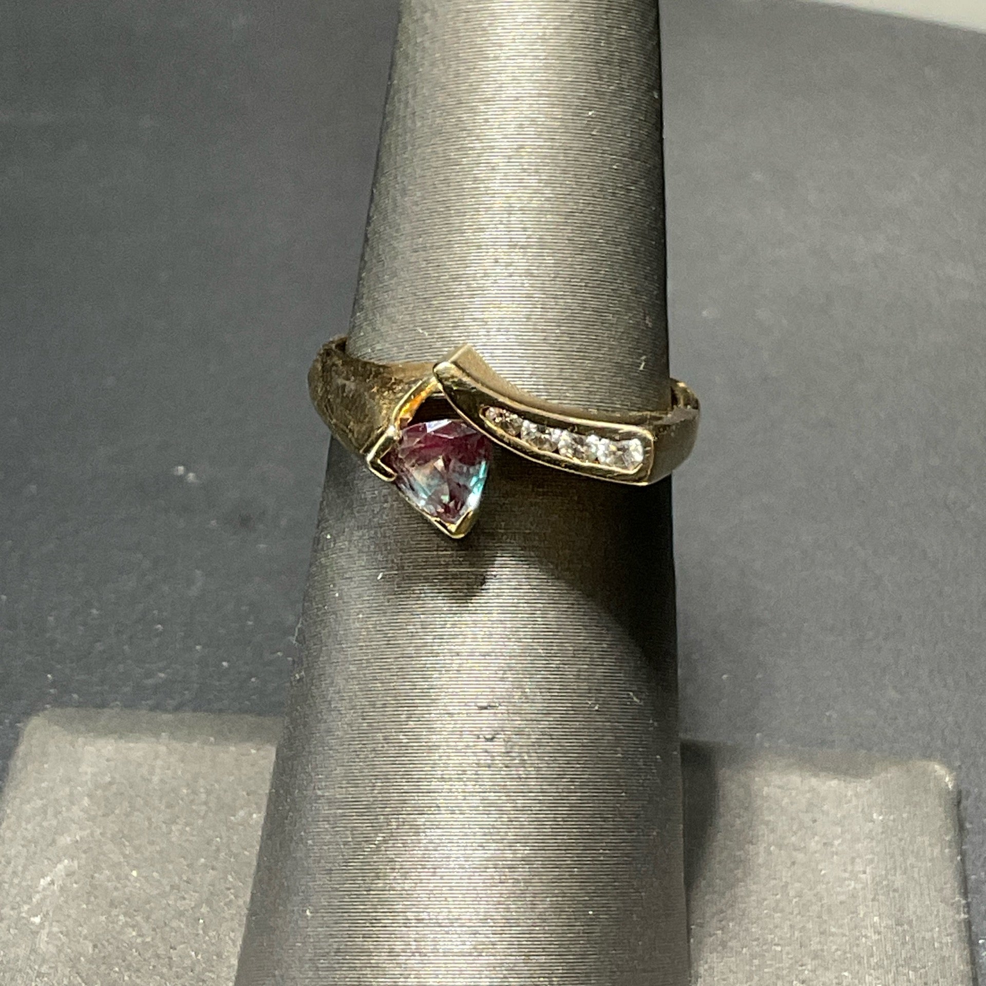 14K Yellow Alexandrite Stone Ring