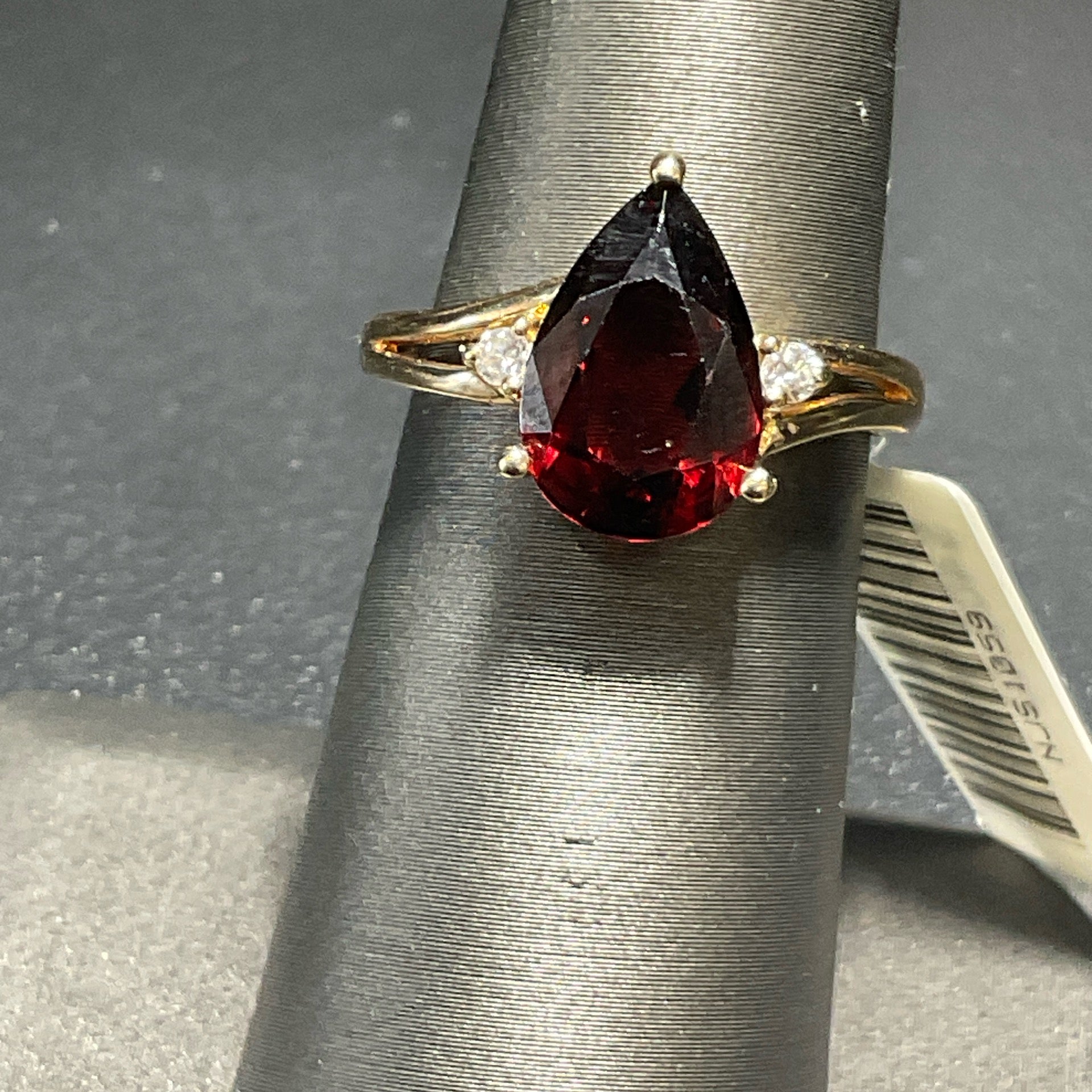 14K Yellow Garnet Stone Ring