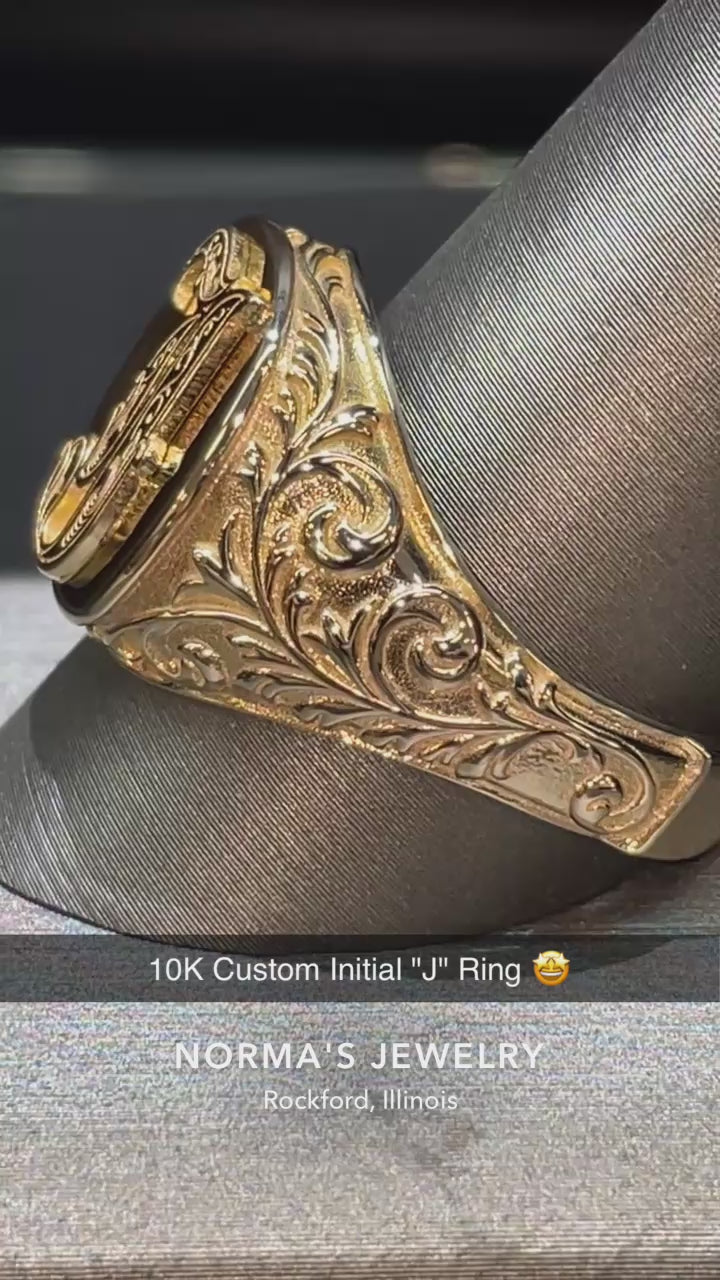 Nameplate Engraved Ring